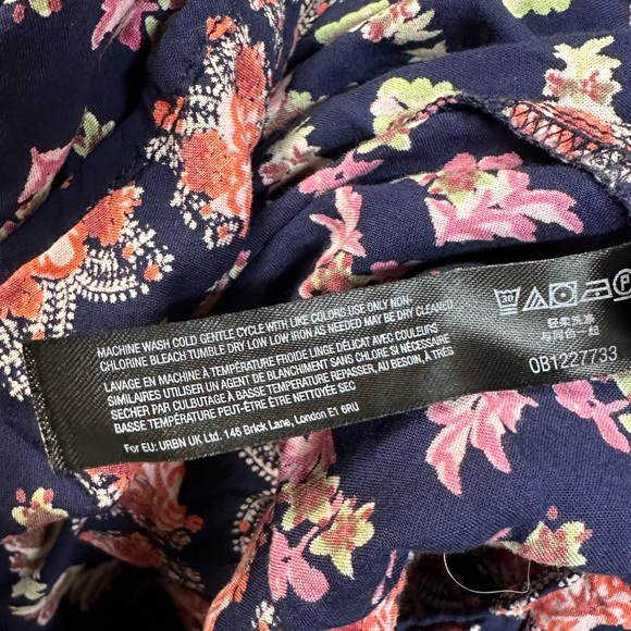 Anthropologie Blue Floral Patchwork Ruffled Hem Split Neck Midi Dress Size XXS - Picture 12 of 12